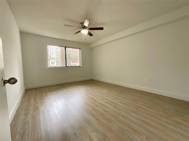 9517 Fontainebleau Boulevard 621-203, Miami, FL 33172
