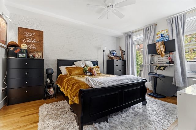 32 Yarmouth St A, Boston, MA 02118