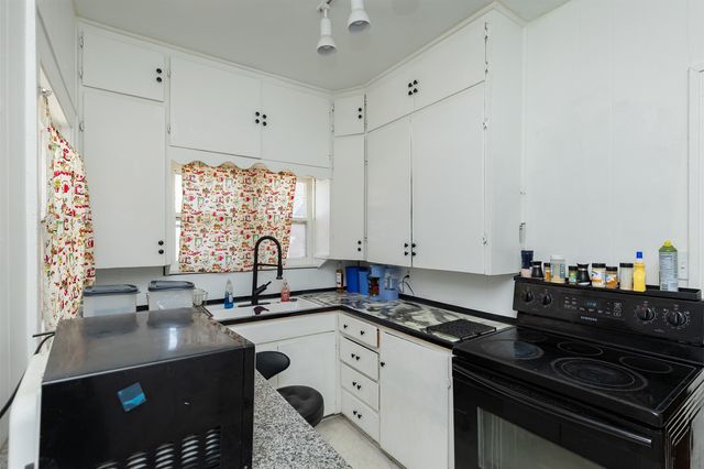 726 Morton Avenue, Des Moines, IA 50316