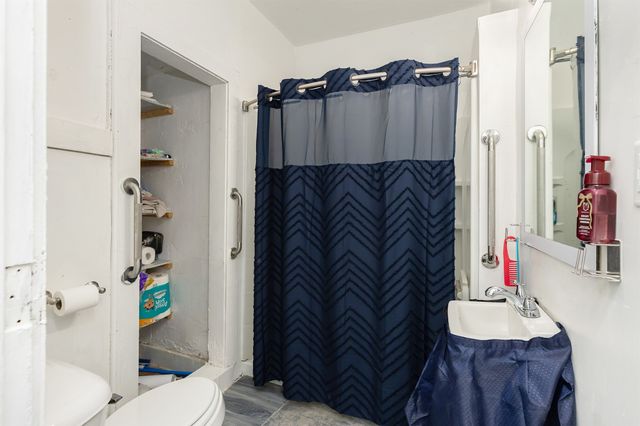 726 Morton Avenue, Des Moines, IA 50316