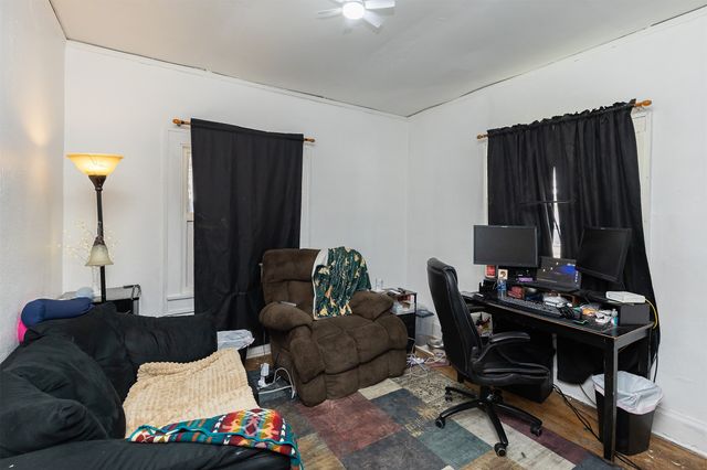 726 Morton Avenue, Des Moines, IA 50316