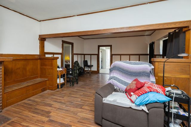 726 Morton Avenue, Des Moines, IA 50316