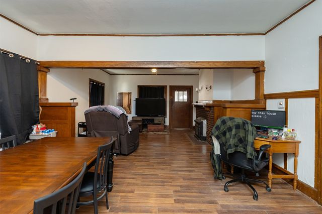 726 Morton Avenue, Des Moines, IA 50316