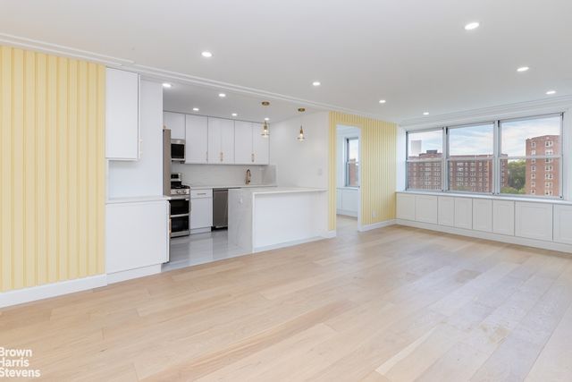 555 Kappock St Apt 12G, New York City, NY 10463