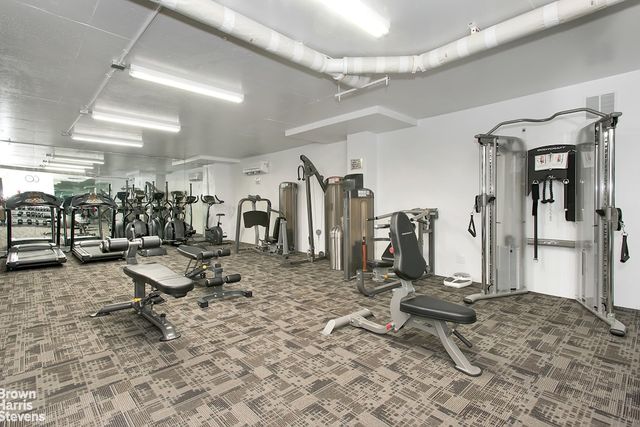 555 Kappock St Apt 12G, New York City, NY 10463