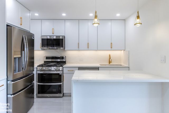 555 Kappock St Apt 12G, New York City, NY 10463