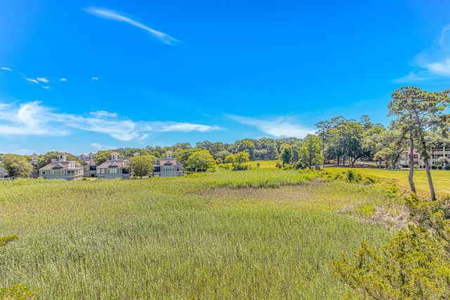 1668 Harbor Dr., North Myrtle Beach, SC 29582