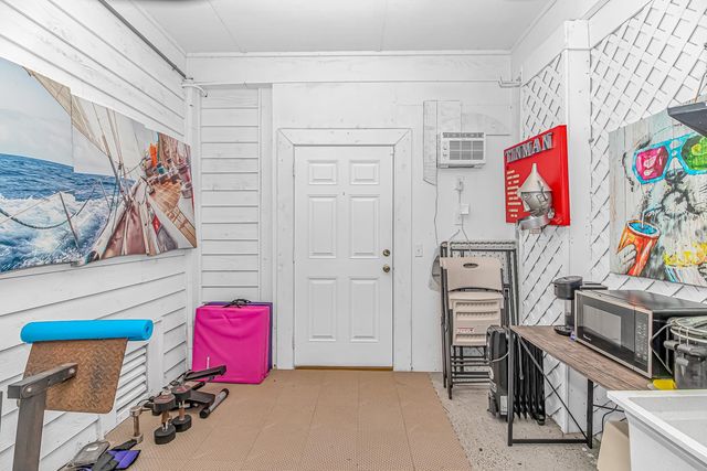 1668 Harbor Dr., North Myrtle Beach, SC 29582