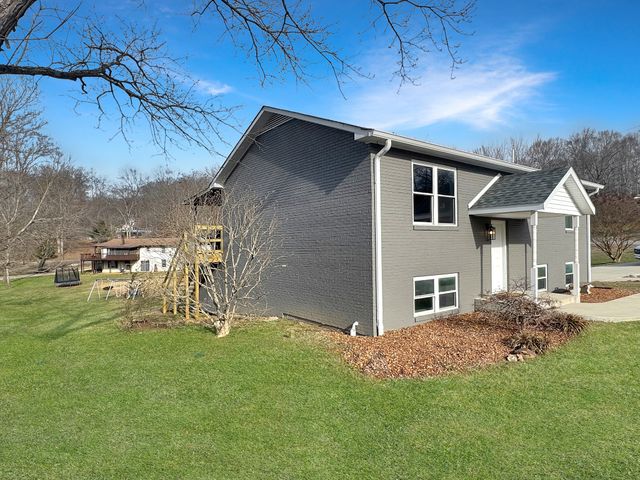 301 Wildlife Rd, Dover, TN 37058