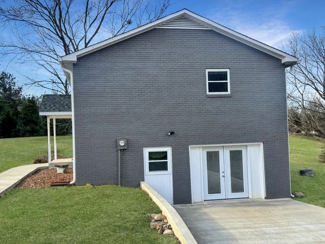 301 Wildlife Rd, Dover, TN 37058