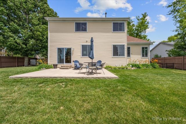 1911 Pine Drive, Mchenry, IL 60051