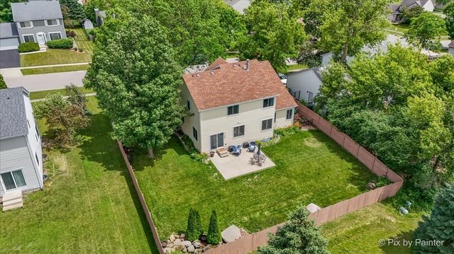1911 Pine Drive, Mchenry, IL 60051