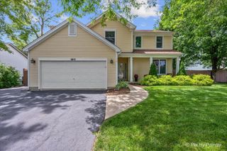 1911 Pine Drive, Mchenry, IL 60051