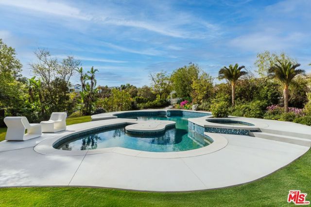 5192 Parkway Calabasas, Calabasas, CA 91302