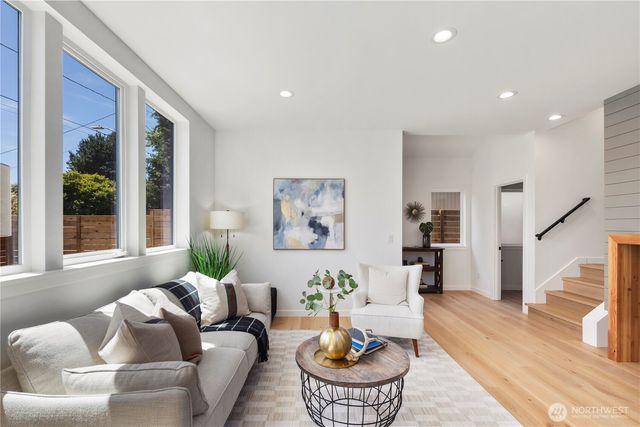510 N 92nd Street, Seattle, WA 98103