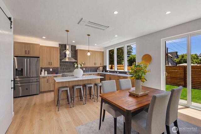510 N 92nd Street, Seattle, WA 98103