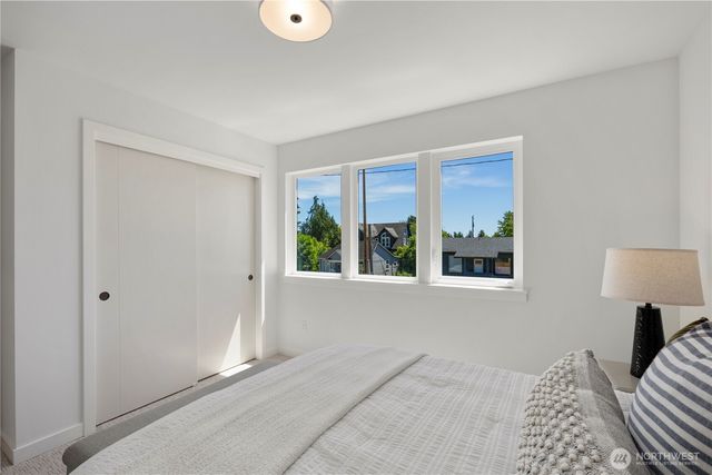 510 N 92nd Street, Seattle, WA 98103