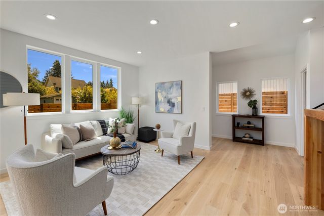 510 N 92nd Street, Seattle, WA 98103