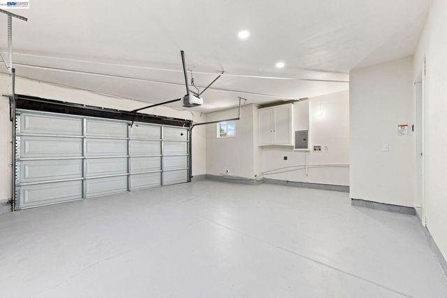 6963 Portage Rd, Dublin, CA 94568