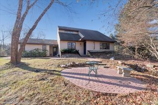 13875 Neal Road, Springfield Charter Township, MI 48350