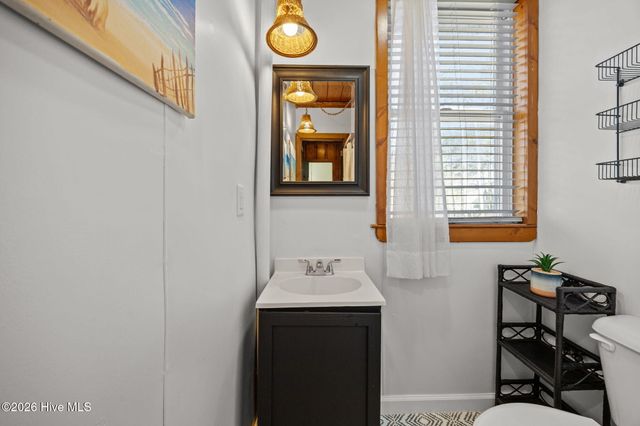 314 Pond View Court, Hampstead, NC 28443