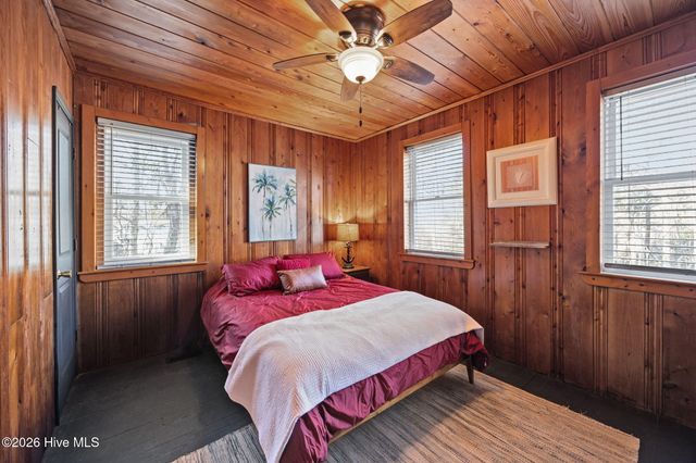 314 Pond View Court, Hampstead, NC 28443