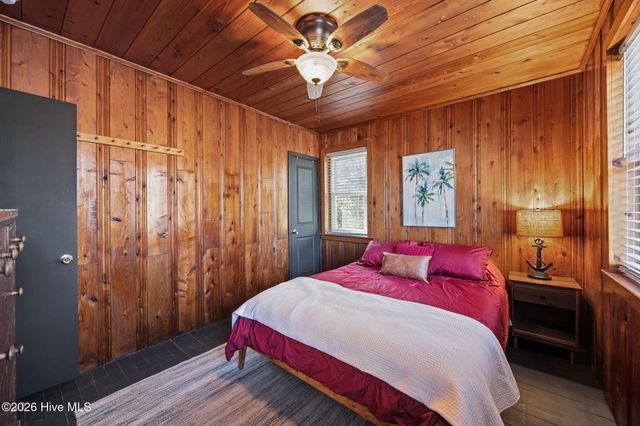 314 Pond View Court, Hampstead, NC 28443