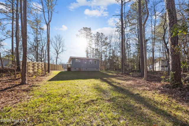 314 Pond View Court, Hampstead, NC 28443