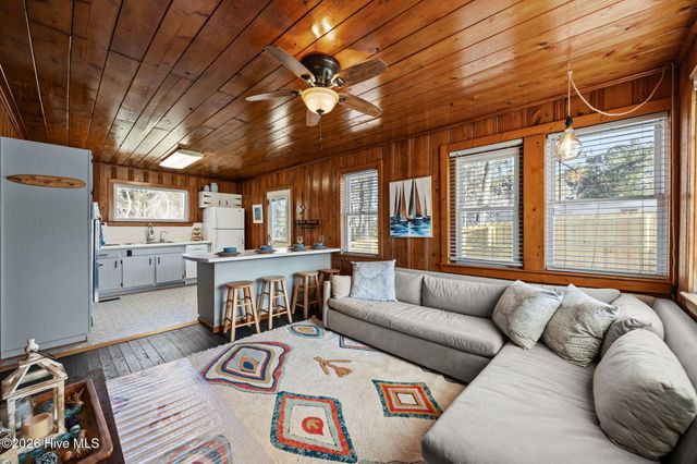 314 Pond View Court, Hampstead, NC 28443