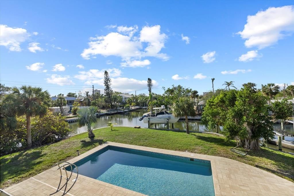 Image 43 of property listing at 5164 WINDWARD AVENUE, Sarasota, FL 34242