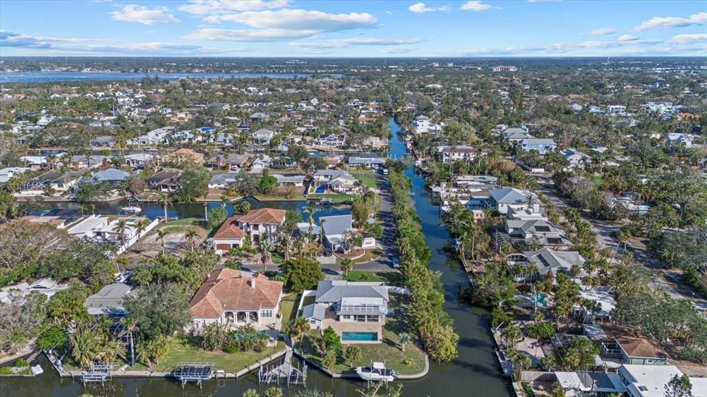Image 58 of property listing at 5164 WINDWARD AVENUE, Sarasota, FL 34242