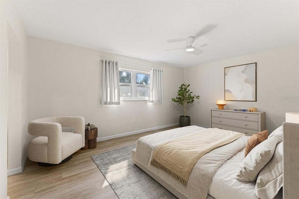 Image 6 of property listing at 5164 WINDWARD AVENUE, Sarasota, FL 34242