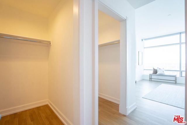 900 W Olympic Boulevard 37B, Los Angeles, CA 90015