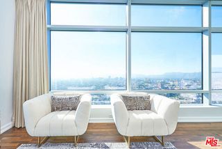 900 W Olympic Boulevard 37B, Los Angeles, CA 90015