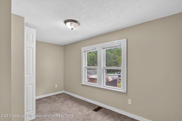 5211 Bogart Street, Lansing, MI 48911