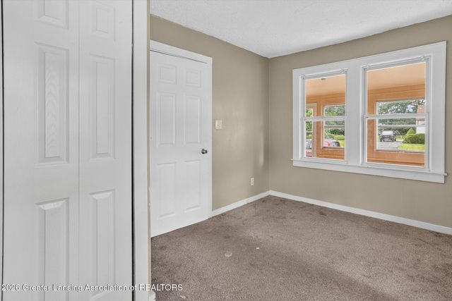 5211 Bogart Street, Lansing, MI 48911