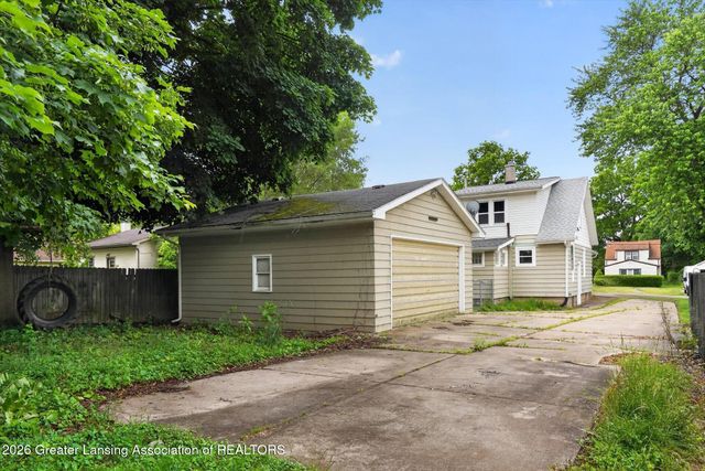 5211 Bogart Street, Lansing, MI 48911