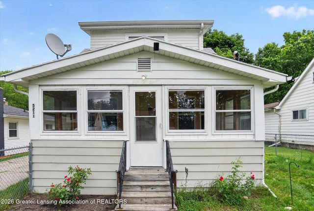 5211 Bogart Street, Lansing, MI 48911