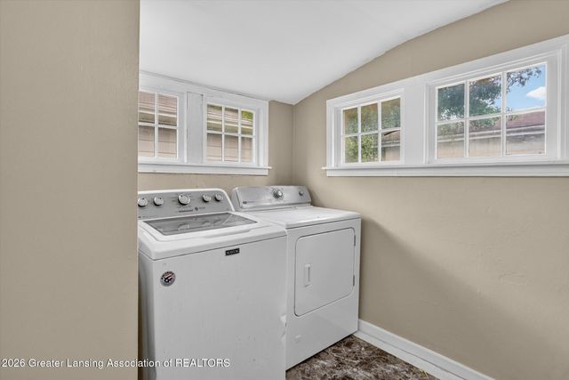 5211 Bogart Street, Lansing, MI 48911