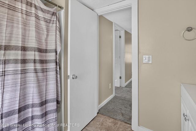 5211 Bogart Street, Lansing, MI 48911