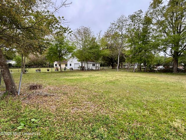 3907 18th Street, Gulfport, MS 39501