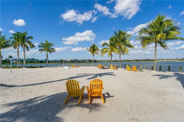 14559 Edgewater CIR, Naples, FL 34114