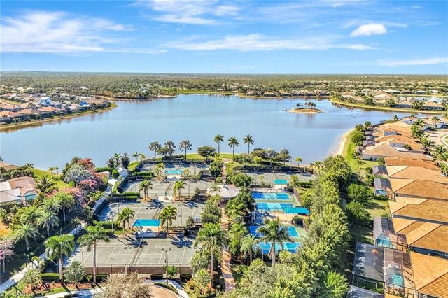 14559 Edgewater CIR, Naples, FL 34114