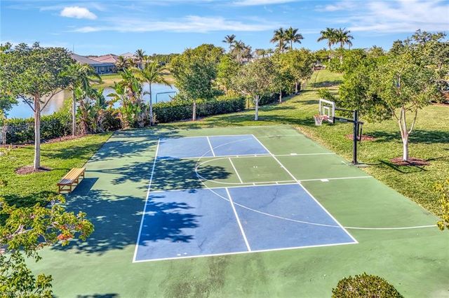 14559 Edgewater CIR, Naples, FL 34114