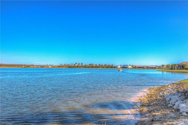 14559 Edgewater CIR, Naples, FL 34114