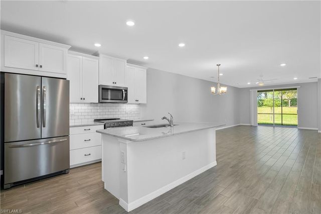 14559 Edgewater CIR, Naples, FL 34114