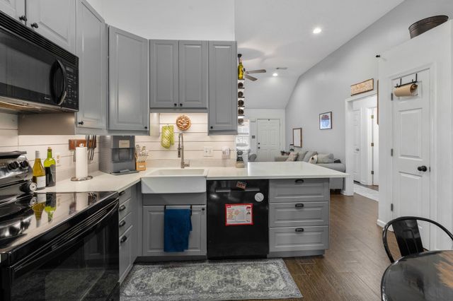 2960 WOODLAND ELM CV S, Lakeland, TN 38002