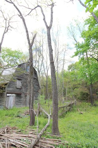 6 Evergreen Drive, Jackson, NJ 08527