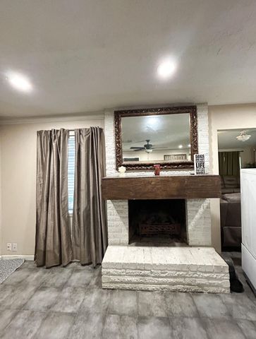 12403 Huntington Field Drive, Houston, TX 77099