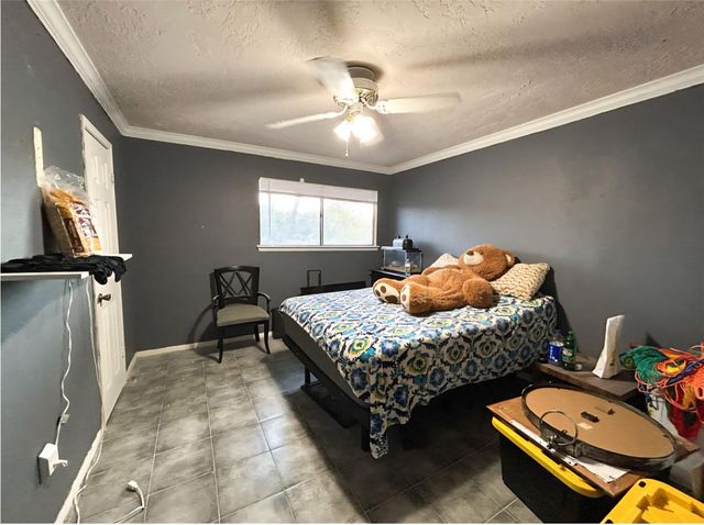 12403 Huntington Field Drive, Houston, TX 77099